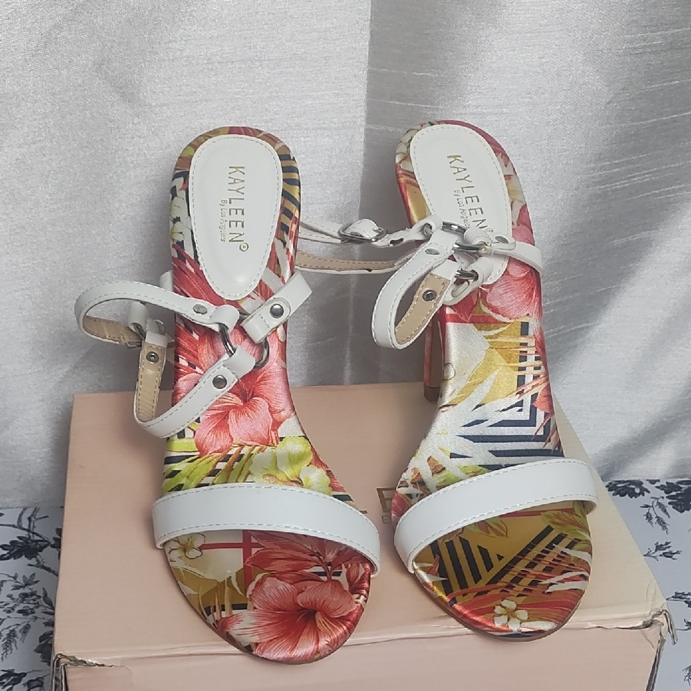 KAYLEEN By Los Angeles White and Floral‎ Heels
